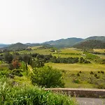 Casa vacanze Pure Canigou House An Authentic And Charming Town House With 3 Bedrooms Montalba-le-Chateau