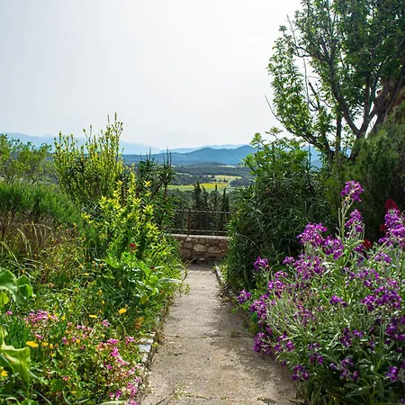 Hébergement de vacances Maison Pure Canigou Spacious Authentic In Historic Le Chateau Near Perpignan