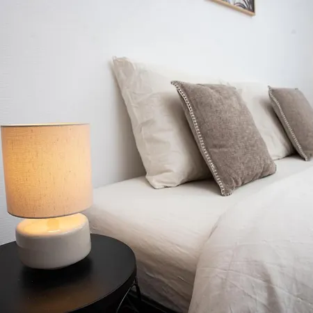 Hébergement de vacances Maison Pure Canigou Spacious Authentic In Historic Le Chateau Near Perpignan *