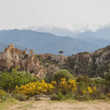 Maison Pure Canigou Spacious Authentic In Historic Le Chateau Near Perpignan Montalba-le-Chateau