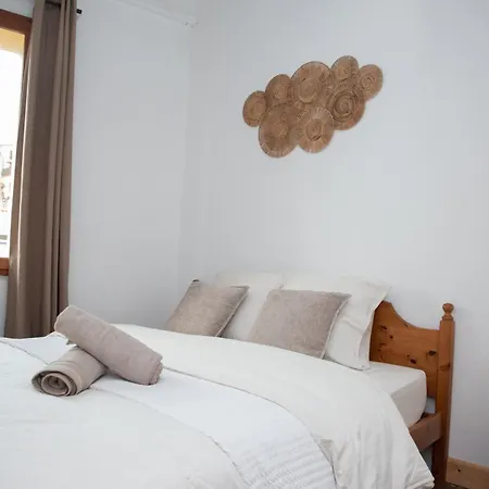 Pure Canigou House An Authentic And Charming Town House With 3 Bedrooms * Montalba-le-Chateau